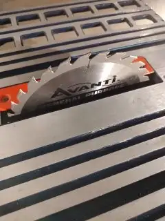 Mastercraft 10 inch Table Saw in Power Tools in Calgary - Image 6