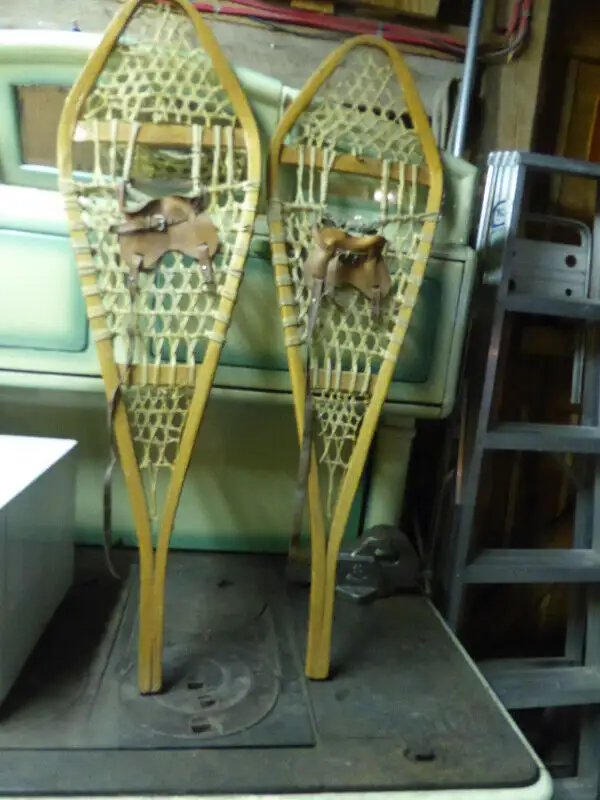 RAQUETTES  POUR LA NEIGE RR in Tennis & Racquet in Longueuil / South Shore - Image 3