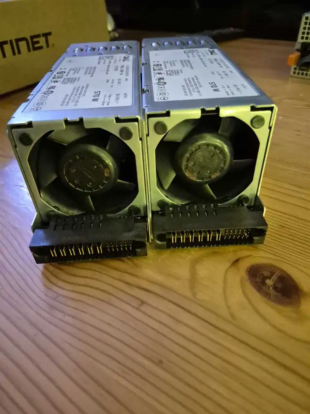 Power supply Dell A570P-00 in System Components in Laval / North Shore - Image 3