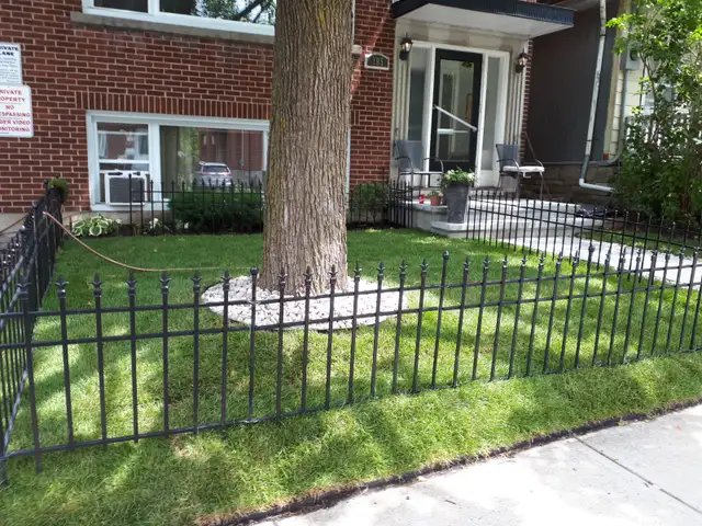 Sandy Hill - 195 Russell Ave