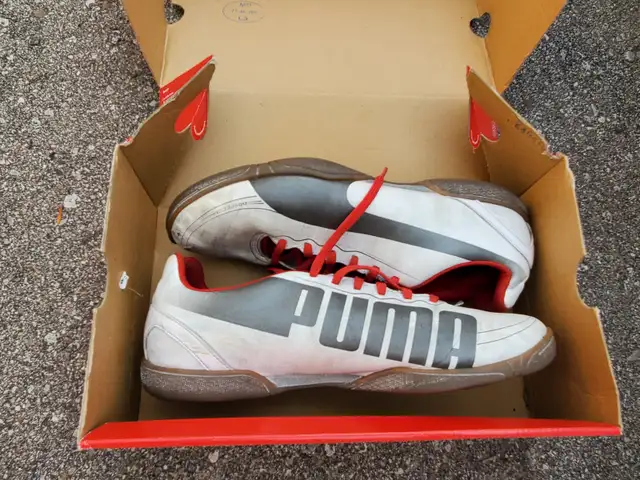 Soccer cleats in Soccer in City of Toronto - Image 7