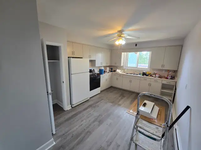 Spacious Renovated 2 bedroom Apartment - Haist Street Fonthill