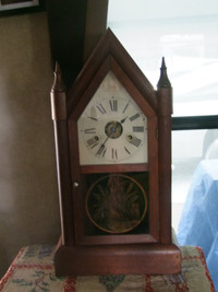 1890'S ANTIQUE WORKING SETH THOMAS STEEPLE CLOCK WITH KEY