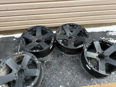 For sale is a set of four wheels used on a 2018 Chevy Silverado The Ruffino OEM Matt Black wheels fe...