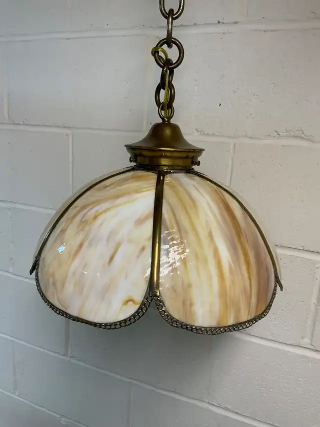 ANTIQUE TIFFANY LIGHT (hanging) in Indoor Lighting & Fans in Mississauga / Peel Region - Image 3