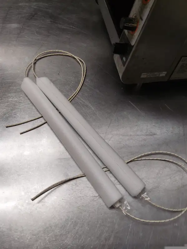Quartz Heating Tube - Star Holman Toaster 197841 104v / 208v in Toasters & Toaster Ovens in Mississauga / Peel Region - Image 3