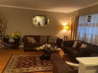 Bungalow Upper Floor for Rent:$2,550