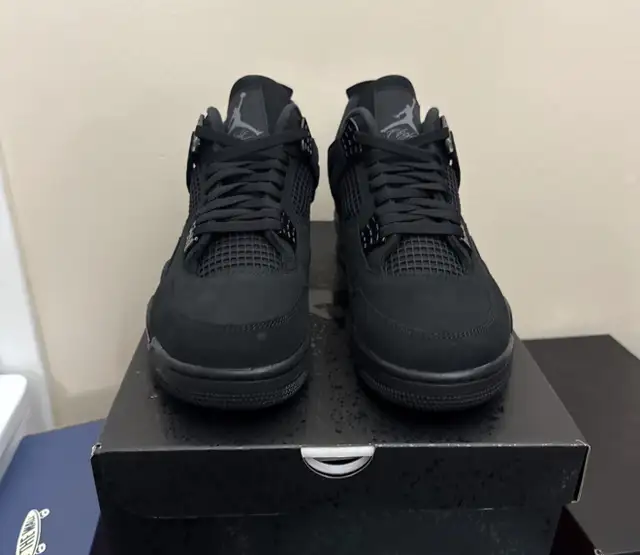 Jordan 4 Black Cats 2025 in Men's Shoes in Mississauga / Peel Region - Image 3