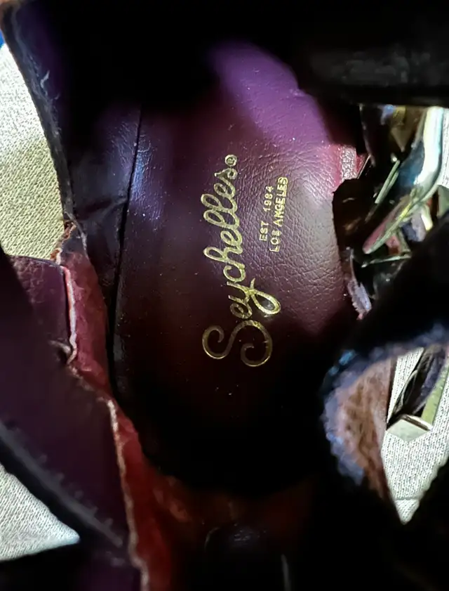 Brand New-Seychelles Brown Suede Ankle Boots-Size 8 in Other in City of Toronto - Image 5