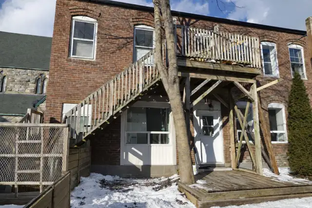 Prime Uptown Living – Princess St Modern | Quiet Building | W in Long Term Rentals in Saint John - Image 9