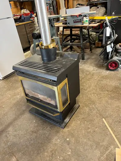 Propane heater for cottage or camp Has vent included I have no need of it anymore $75 obo