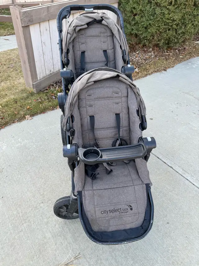 City select lux baby stroller double  in Toys & Games in Strathcona County - Image 3