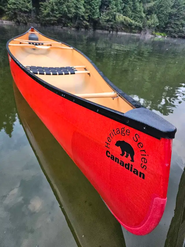 H2O Lightweight Canoes in Other in Saint John - Image 4