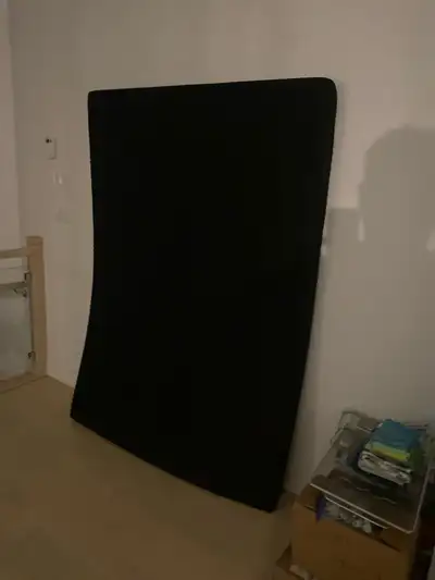 Je vends un matelas pour VR sur mesure, idéal pour optimiser l'espace et le confort dans votre véhic...