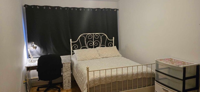 Girls only!! Room for rent — photo 1