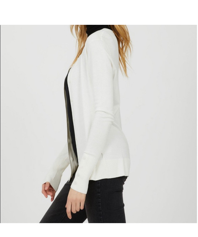 White xl classic cardigan in Women's - Tops & Outerwear in Calgary - Image 3