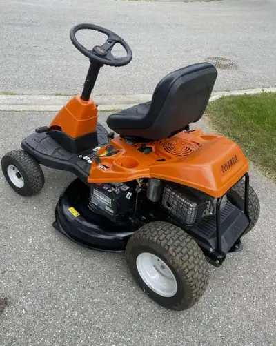 Almost brand new, Columbia CR30 Lawn mower / Lawnmower. Only 40 hrs of use. Will fit through 4’ gard...