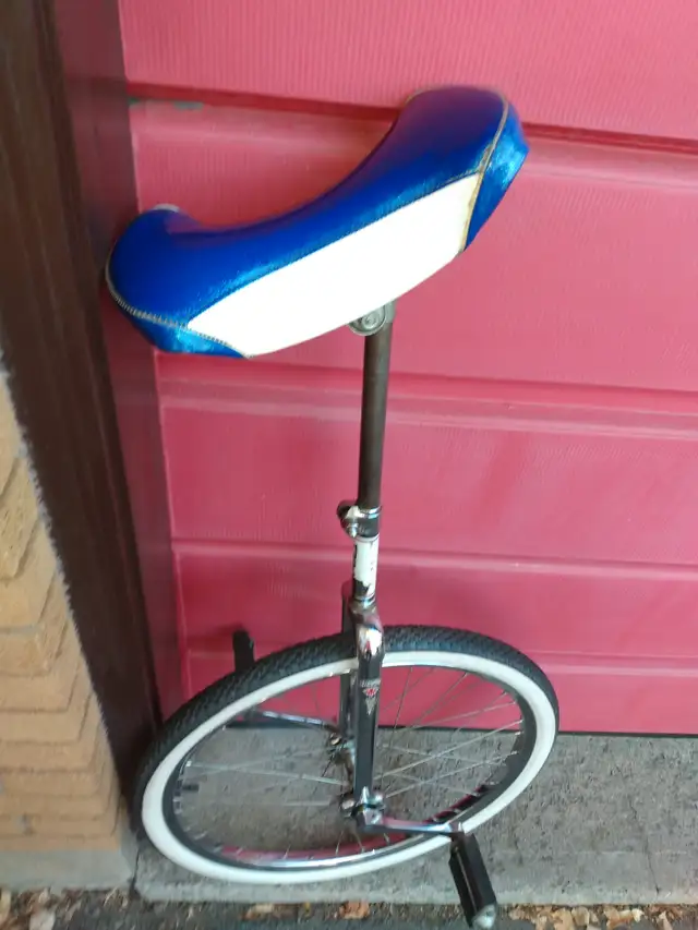 Unicycle in Other in Ottawa - Image 2