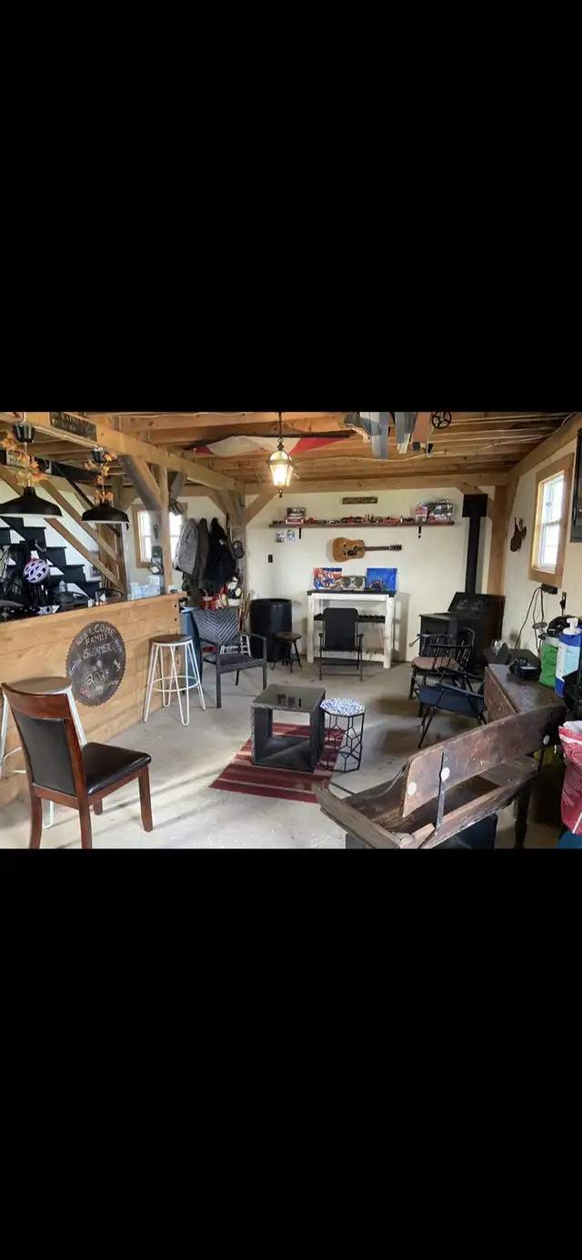 OCEANFRONT HOUSE & COTTAGE FOR SALE in Houses for Sale in New Glasgow - Image 22