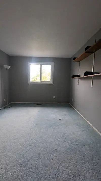 Hi, Private single occupancy unfurnished room available in 3 Bed/2.5 bath furnished townhouse for im...