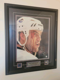 Autographed Todd Bertuzzi framed pic