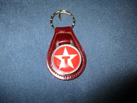 VINTAGE TEXACO TOP GRAIN LEATHER KEYCHAIN-1970S-COLLECTIBLE!