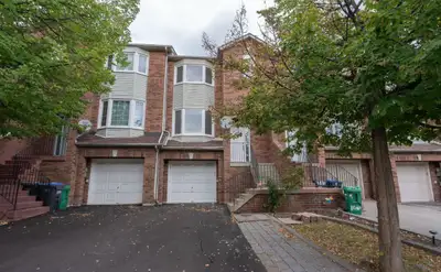 Awesome Brampton Home For Rent- ID#300 *Charming Spacious with Tons of Upgrades * Entire home for re...