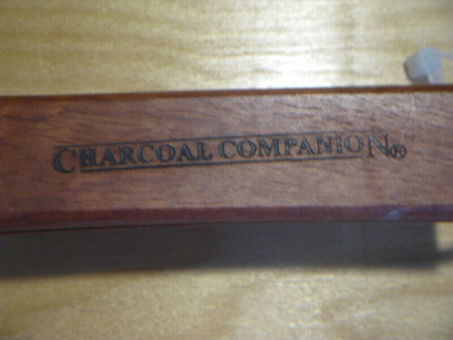 Grilling corn basket charcoal companion neuf. dans Autre  à Trois-Rivières - Image 2
