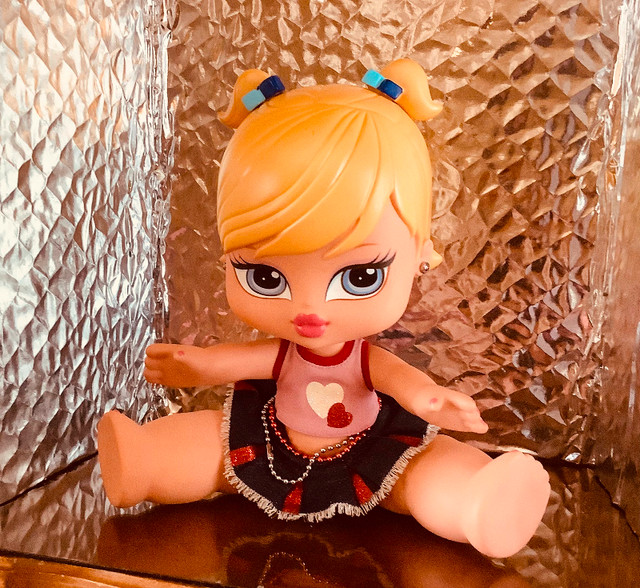 Baby Bratz Babyz Big 13" Chloé Rare 50$ dans Jouets et jeux  à Laval/Rive Nord - Image 4