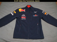 Veste Red Bull Racing Formula One Team (femme médium), 40$.