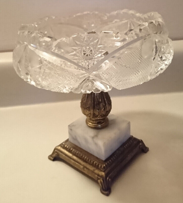 Vintage Crystal Saw Tooth Candy Dish with Brass & Marble Base in Arts & Collectibles in Oshawa / Durham Region - Image 3