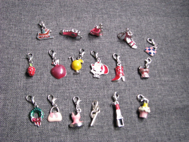 17 Kids Charms Jewelry in Jewellery & Watches in Sudbury