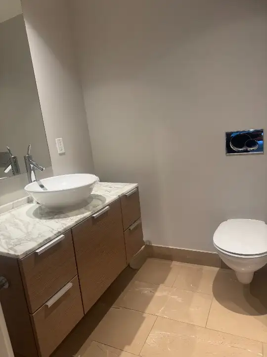 Luxury Downtown Living at Park Hyatt – North-Facing 1 Bedroom in Long Term Rentals in Vancouver - Image 2