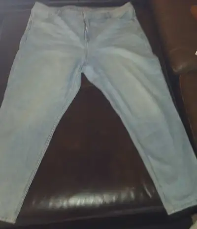 American Eagle light denim, View more