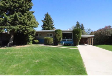 Conveniently located on a quiet street within walking distance of Elementary, Middle, and High schoo...
