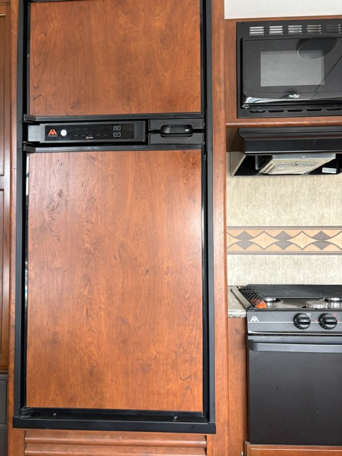 2014 Passport 2400BH – Grand Touring Trim – Fully Upgraded in Travel Trailers & Campers in Nanaimo - Image 10