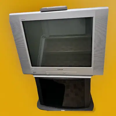 Sony retro gaming TV 27” WEGA KV-27FS120 CRT Flatscreen tube, View more