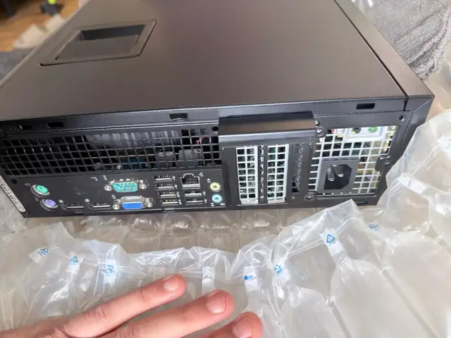 Dell Optiplex 7020 Small Form Desktop in Desktop Computers in City of Toronto - Image 3