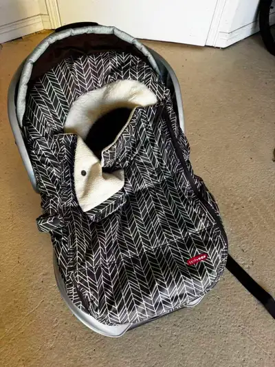 Graco Infant Car Seat, Siège d’auto pour bébé, View more