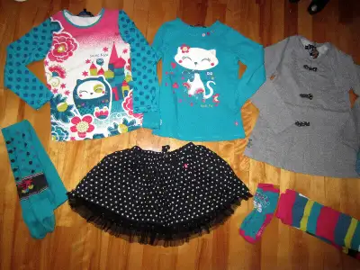 LOT pour fille SOURIS MINI gr. 5-6 ans, View more