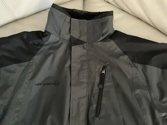 Mens Large Free Country Grey Black  Fleece Lined Jacket in Men's in City of Toronto - Image 6