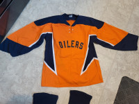 Rec League Men's Team Hockey Jerseys and Socks - Oilers Colours