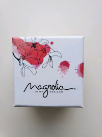Magnolia Gift Box Pre Owned