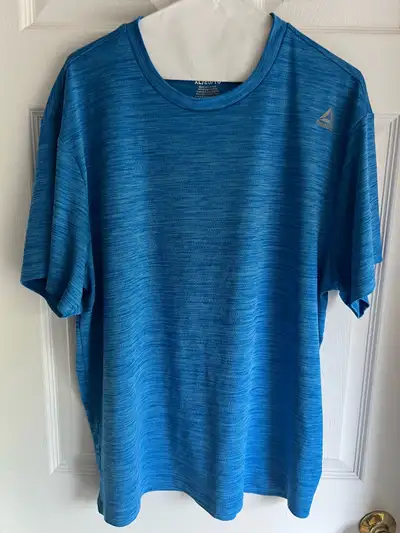 Reebok men’s XL crew neck shirt , View more