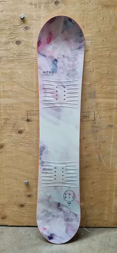 Snowboard NITRO Spirit / 116, 121, 126cm - NEUF - AM05, View more