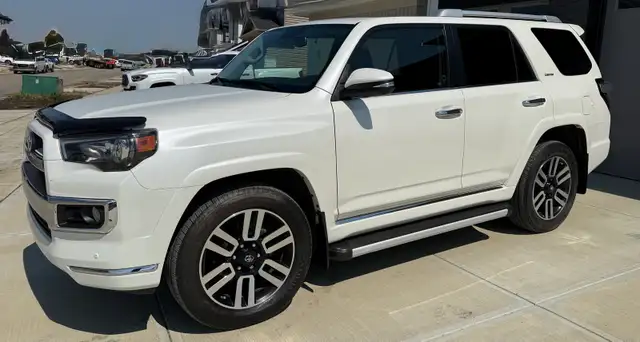 2016 Toyota 4Runner Limited 7 passenger 