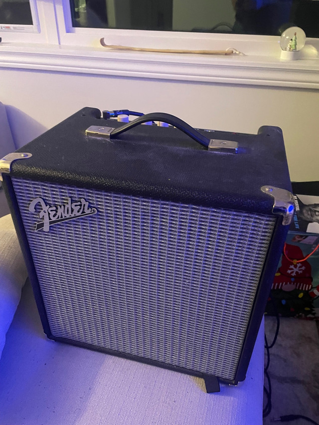 Fender Rumble 25 in Amps & Pedals in Oshawa / Durham Region