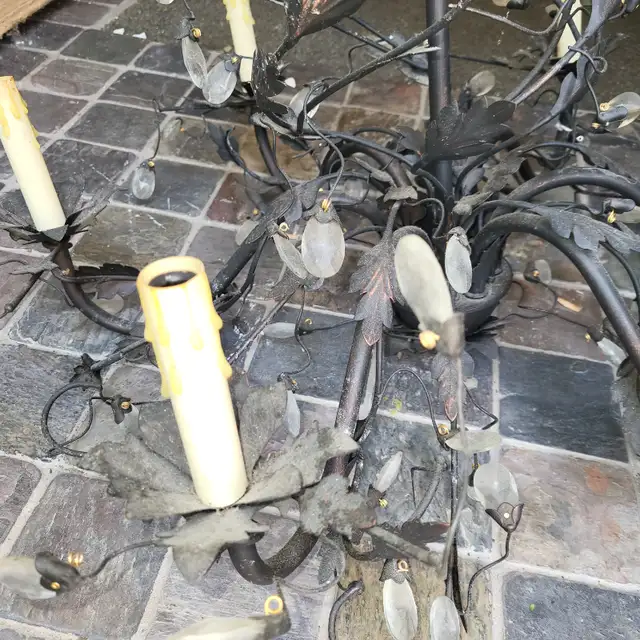 Vintage Tole Chandelier + Light Set - All Black, Frosted Crystal in Indoor Lighting & Fans in Markham / York Region - Image 5