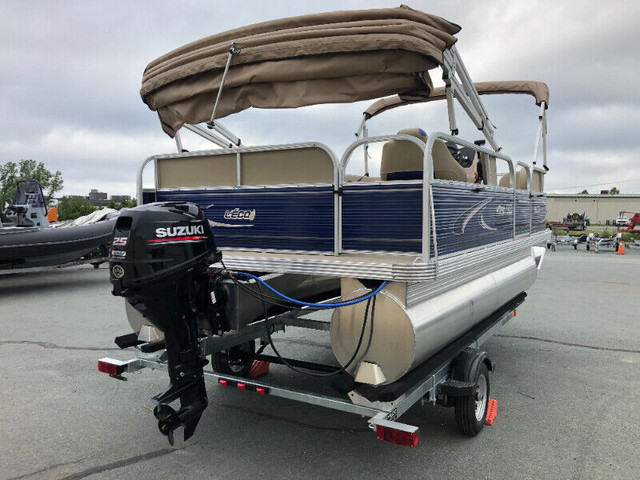 SUZUKI OUTBOARD on a Compact Pontoon -NS in Other in Dartmouth - Image 4
