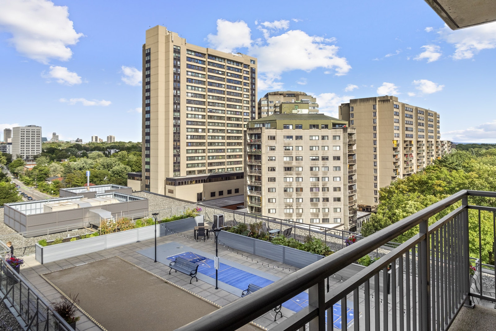Condo pour investisseur ou pour retraité avec vue panoramique — photo 1